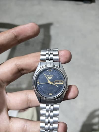 Vintage Seiko 5 Automatic Blue Dial Day/Date - Japan Made