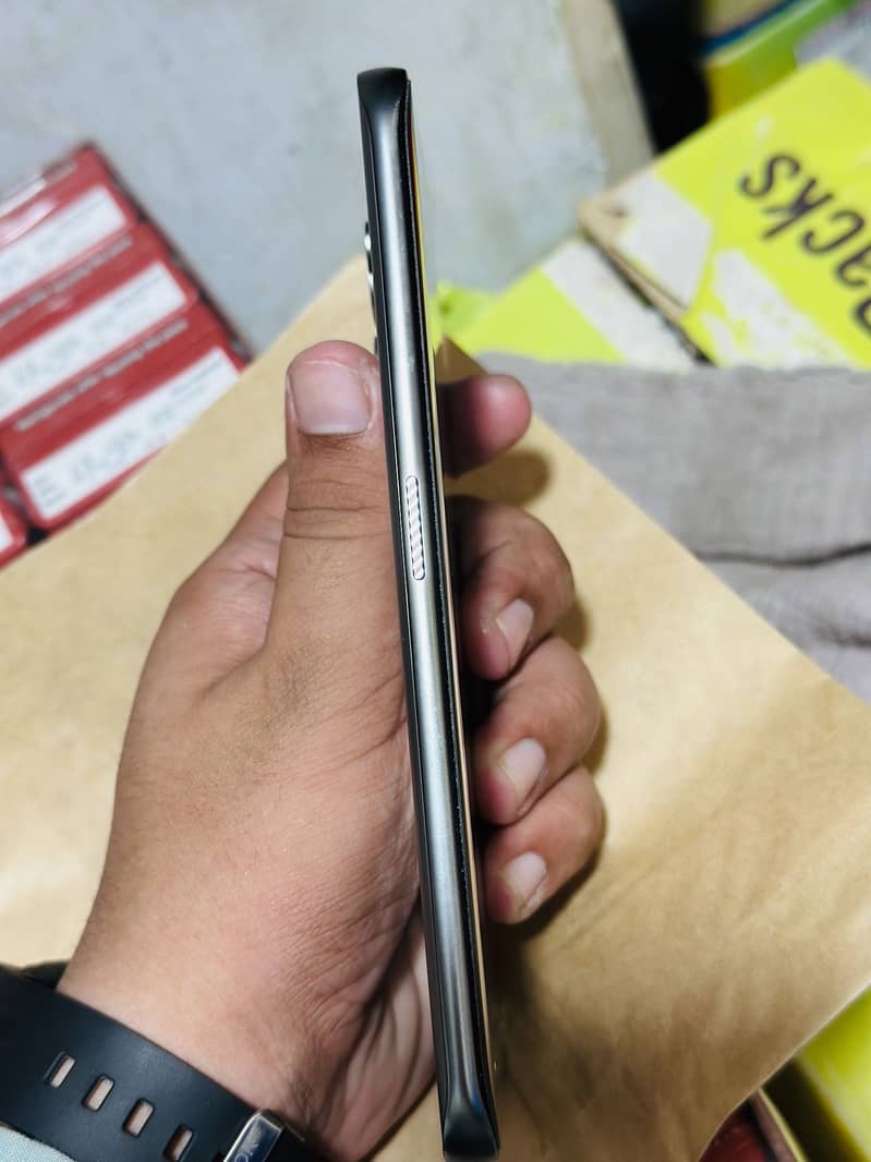 Tecno Camon 50 pro 0