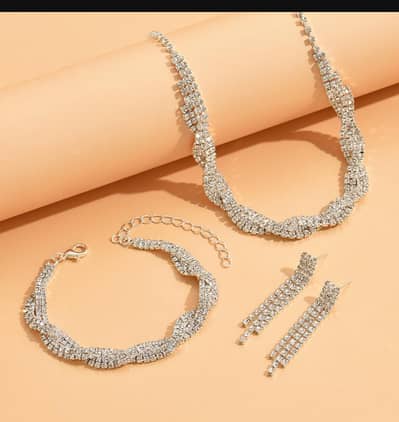 Har cheez ka Alag Alag rate he Ur yah cash on delivery Available hey