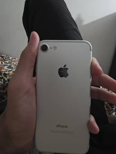 iPhone 7 128gb PTA proved