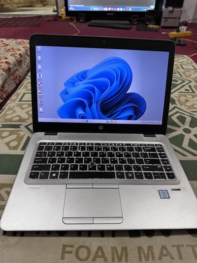 HP ELITEBOOK COREi7 12Gb Ram