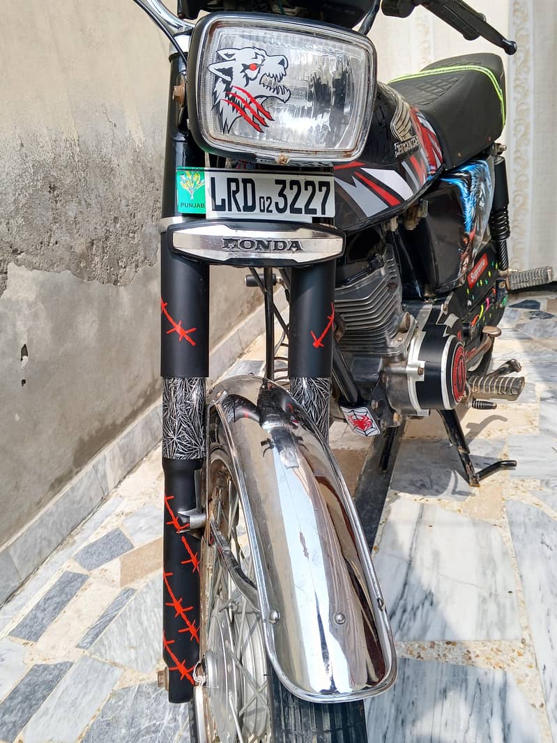 125 model 2002 3