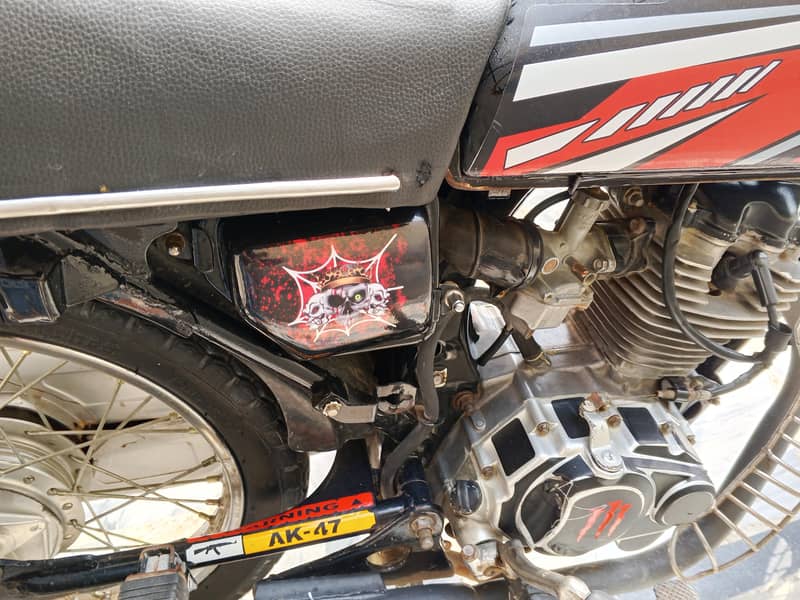 125 model 2002 6