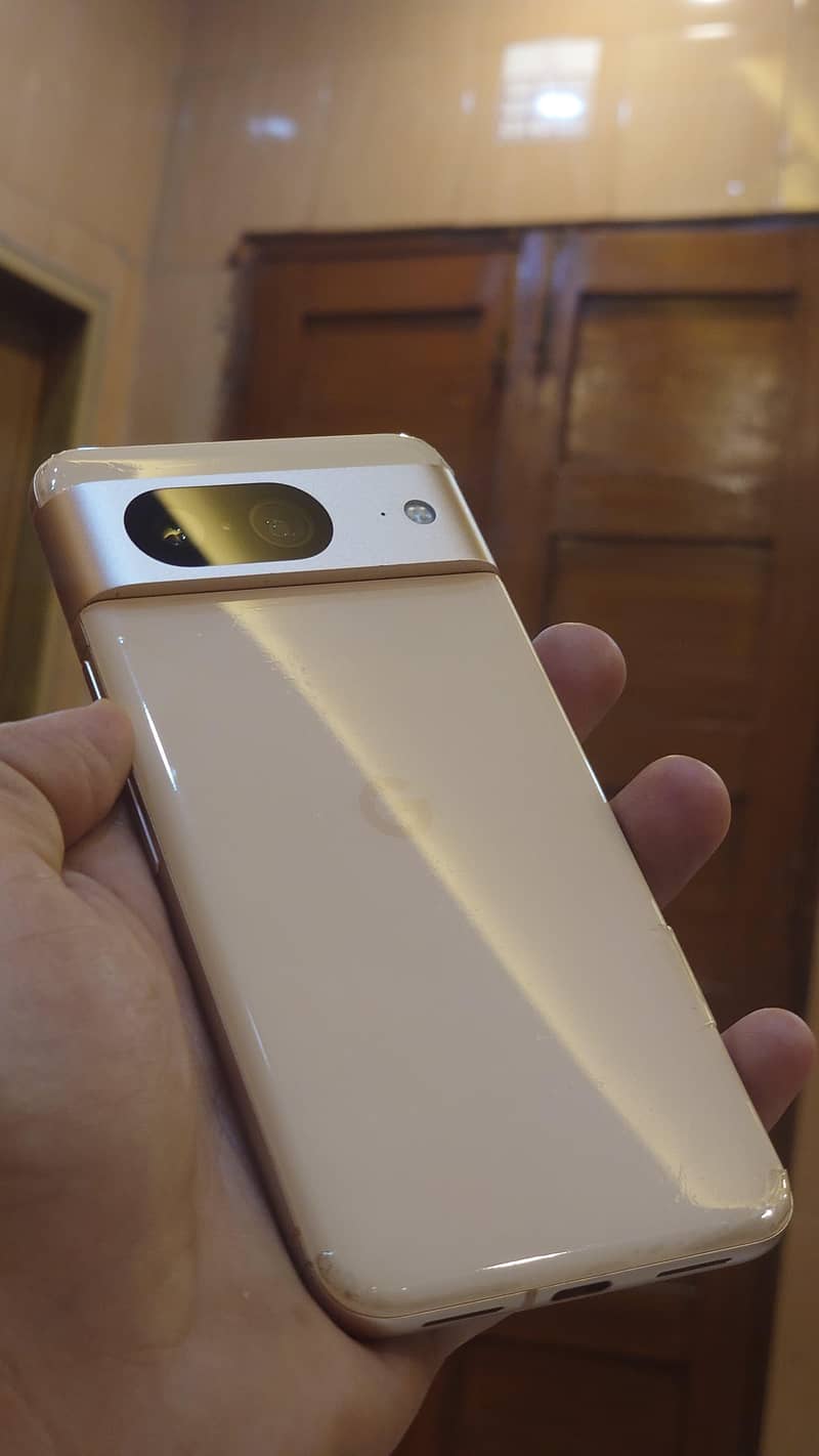 Google pixel 8 5