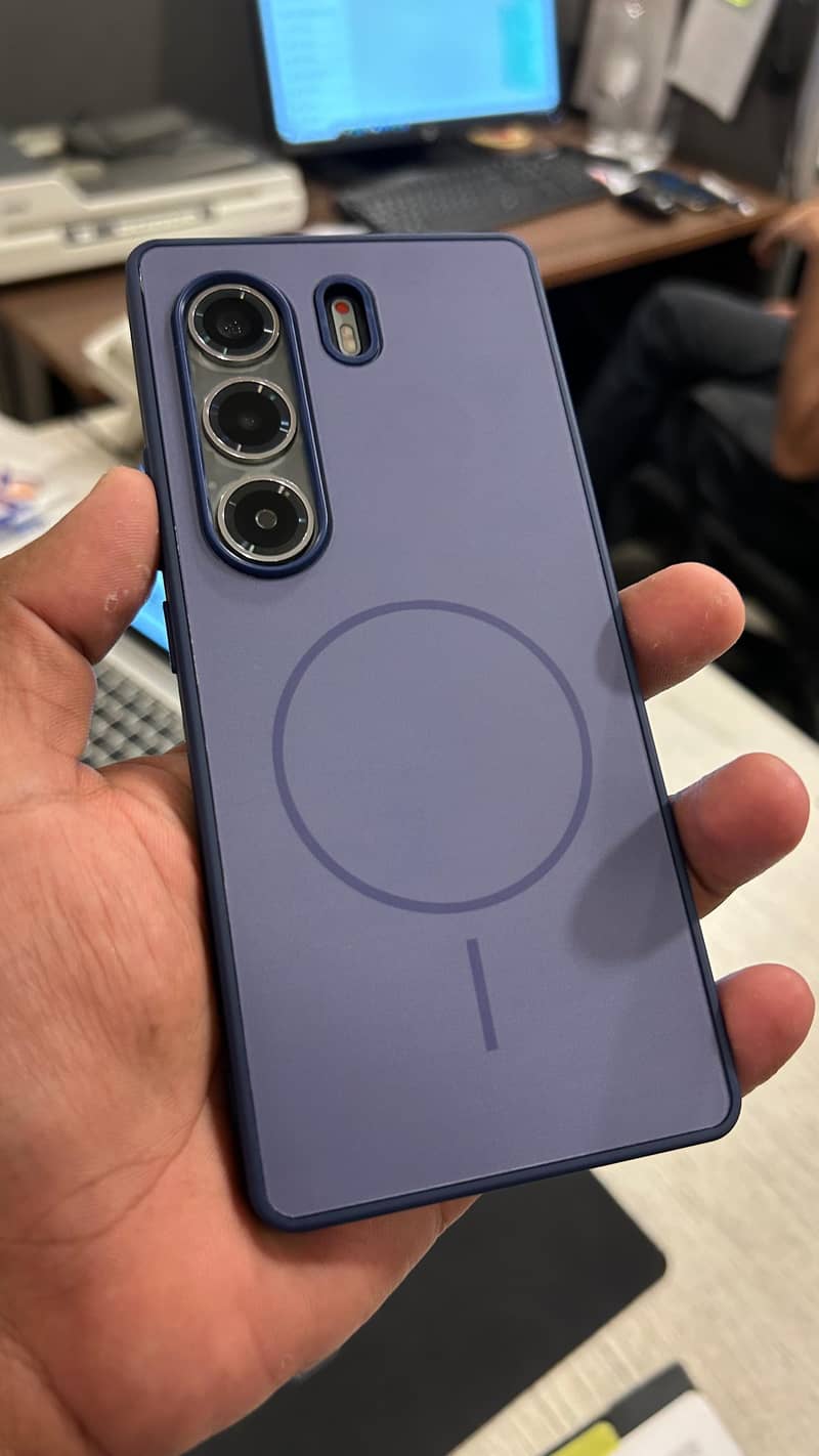 Techno Camon 40 Pro with box 0