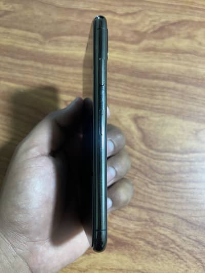 iPhone XS  (03044341149)