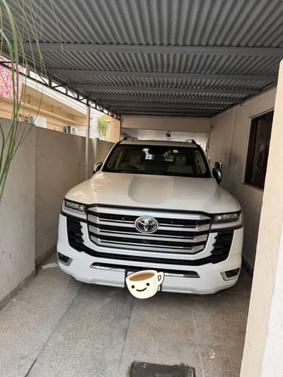 lc 300 6-AAA Grade  2023 model December 2025 import obly 4k driven