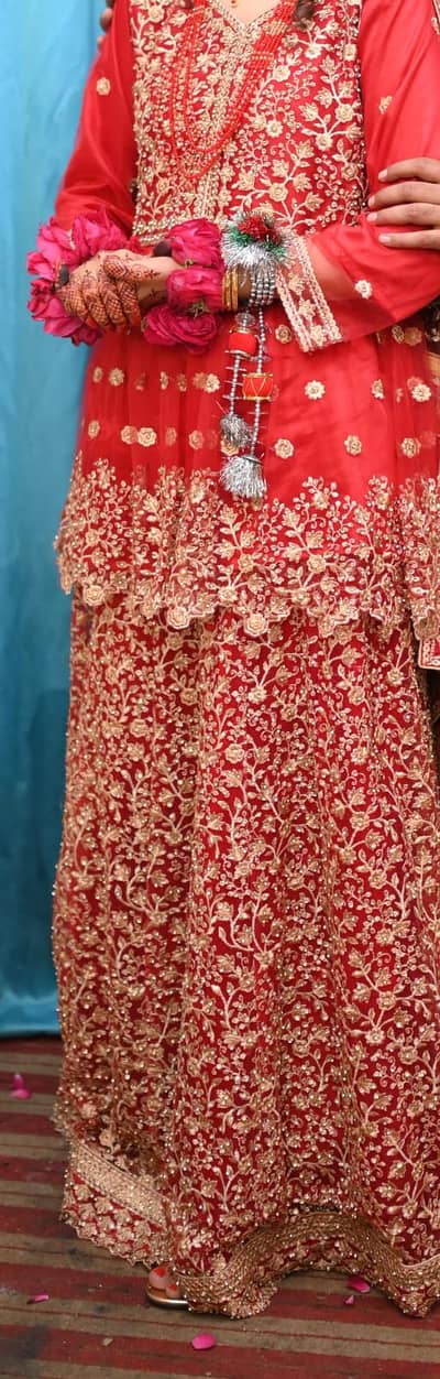 Bridal lehenga light weight