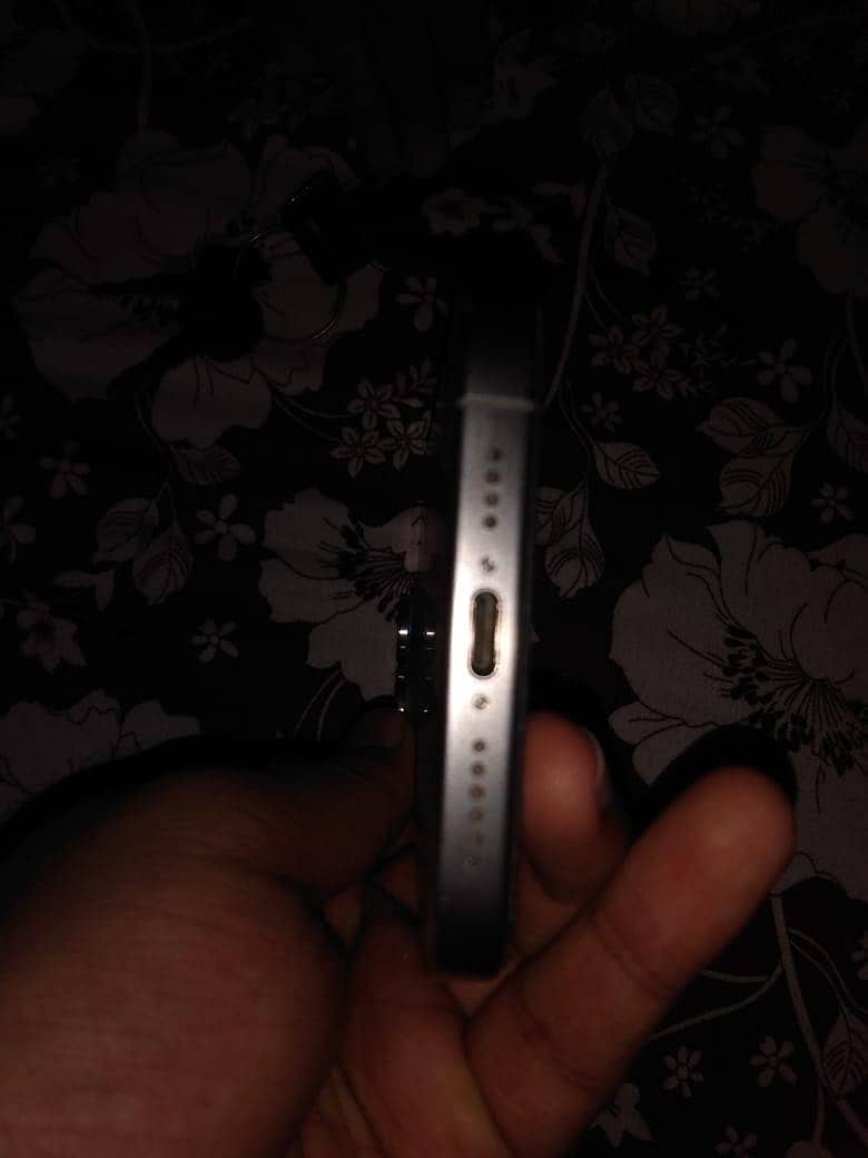 iphone 15 pro max 4