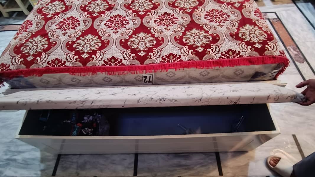 sell full bed set 5