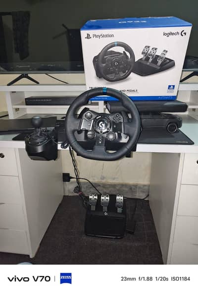 Logitech G923 Racing Wheel & Pedals | PS4/PS5/PC | COD Available