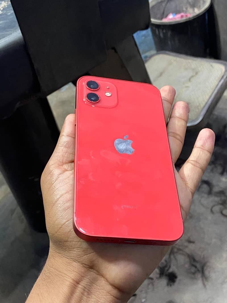iPhone 12 3