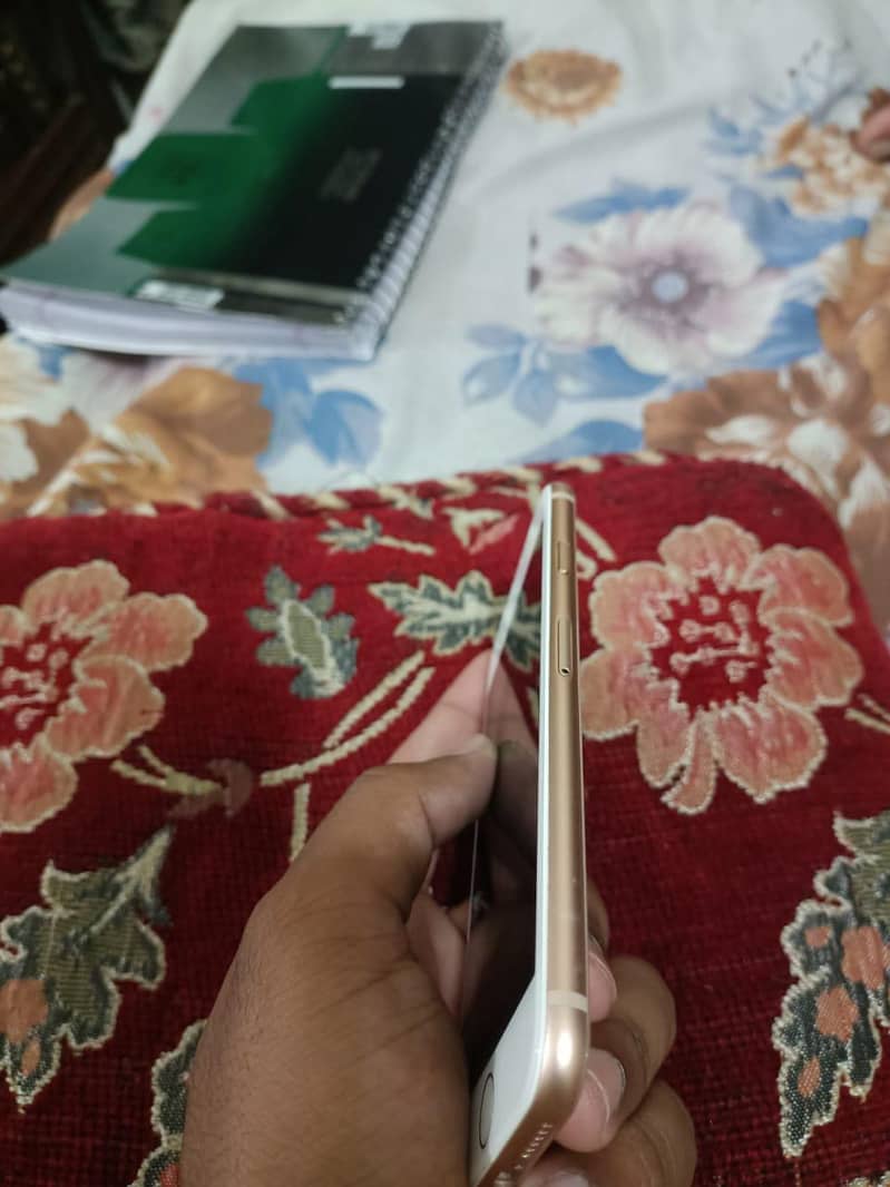 iphone 8 2