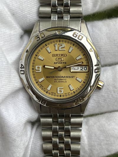 SEIKO 5 sports 100M 100% original made in japan