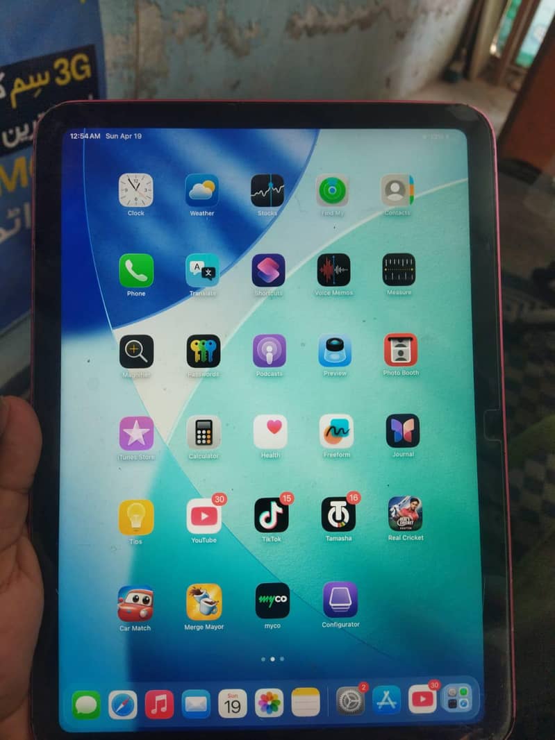 Ipad 10th generation. 3