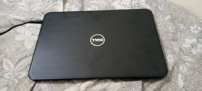 Dell Inspiron 3521