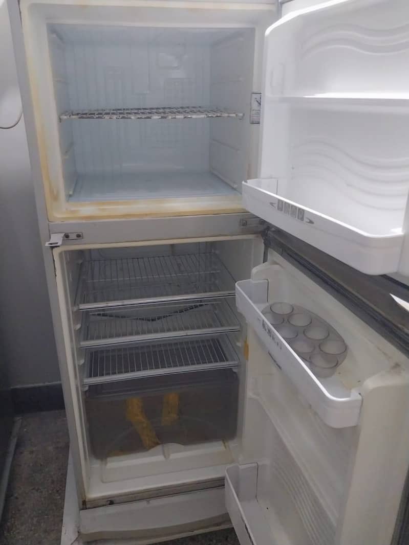 Refrigerator (Dawlance) 1
