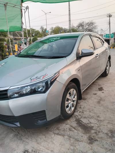 Toyota Corolla Gli 2016 , Only half piece touch, right side door