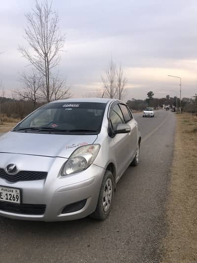 Toyota Vitz 10/14
