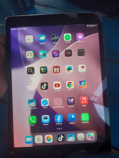 ipad 9 generation 64GB tuch full warking tota hua hai 2k ka millta