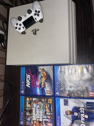 PlayStation 4 pro (2024 model)