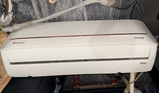 Dawlance dc 1.5 ton inverter new condition