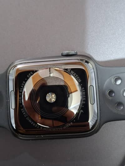 Series 5 Nike editon