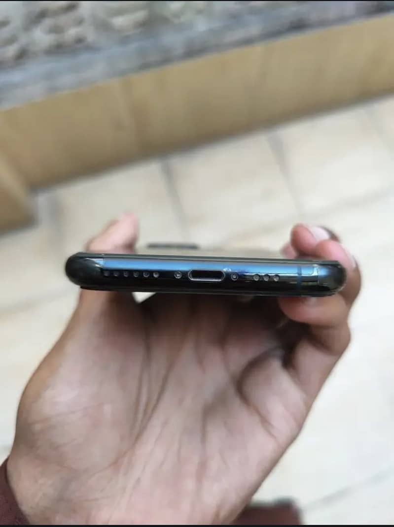 iphone 11 pro 3