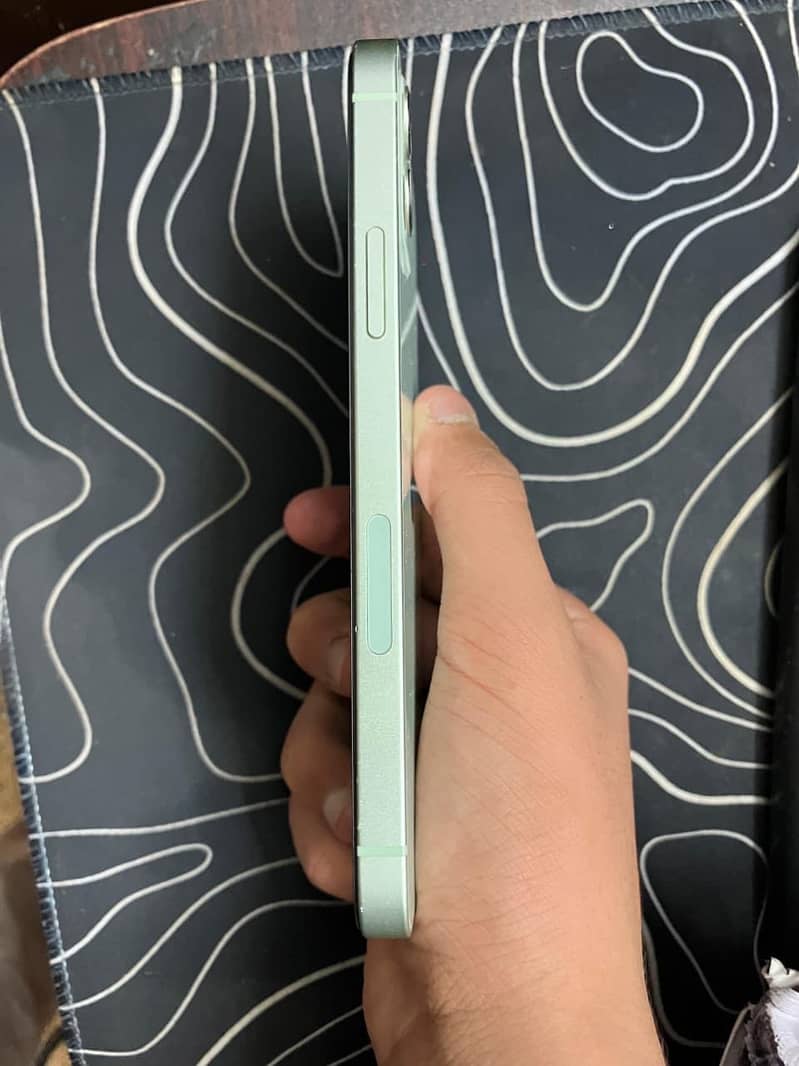 IPHONE 12 0
