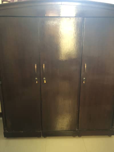 For Sale: Premium 3-Door Wooden Wardrobe (Almirah)
