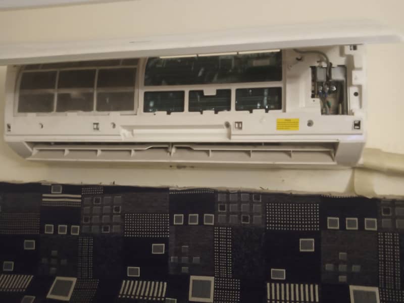 Gree split air conditioner 2