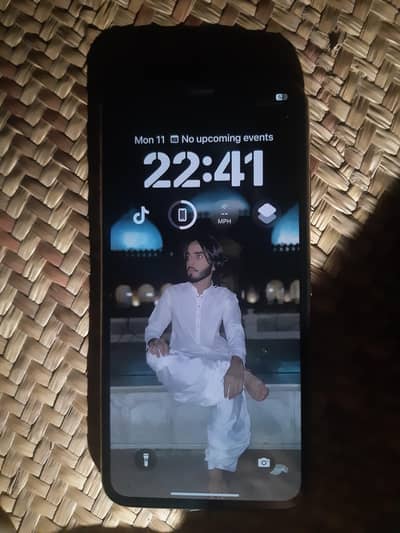 IPhone xs max 64GB penal original fec I'd off price final  h bat kr lo