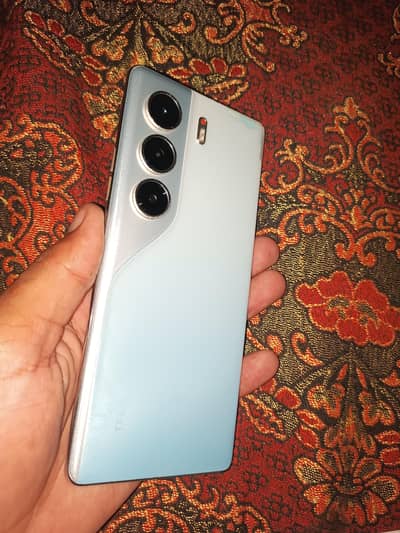 Tecno common 40pro 8+8 256gb .