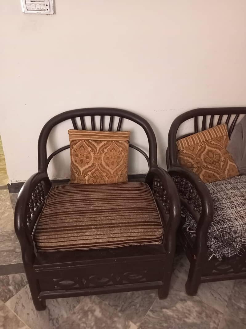 5  seater sofa 0