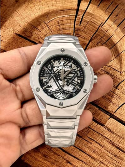 scratch proof Dail+glass . At affordable price