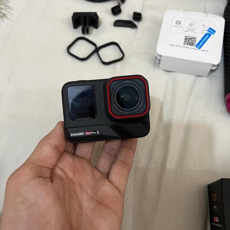 Insta 360 Ace Pro 2 2