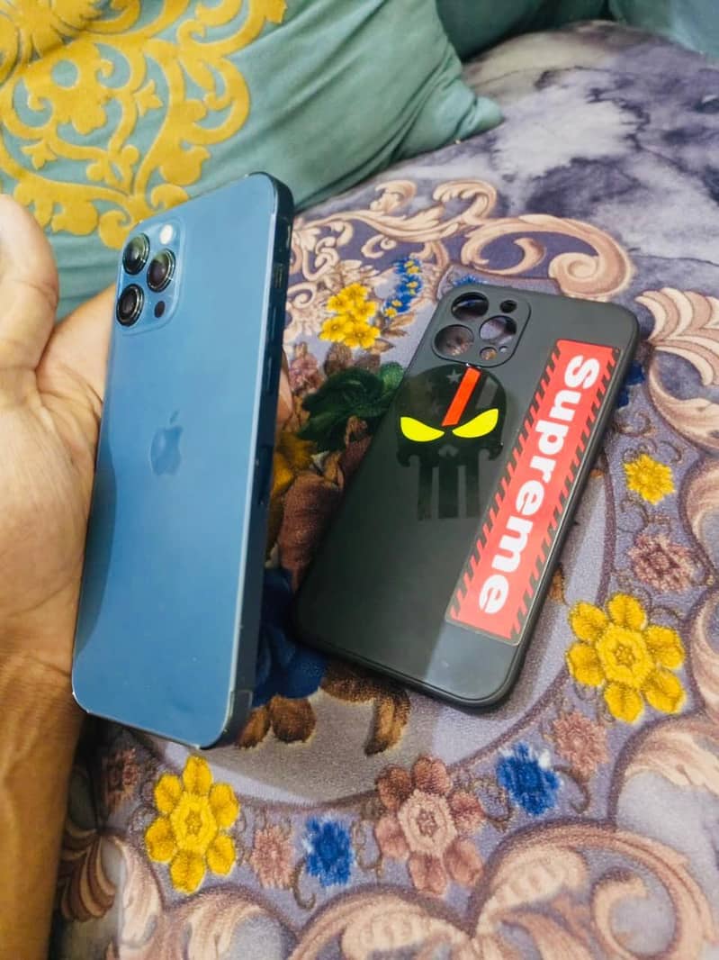 iphone 12 pro max 1