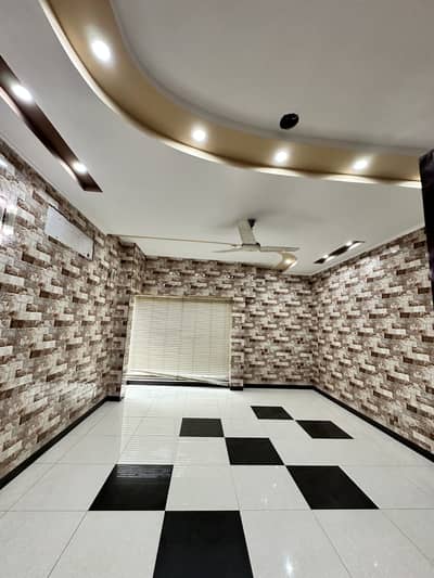 1 Kanal Elegant House For Rent In DHA Phase 5