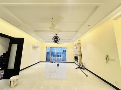 1 Kanal Beautiful & Spacious House For Rent In DHA Phase 6