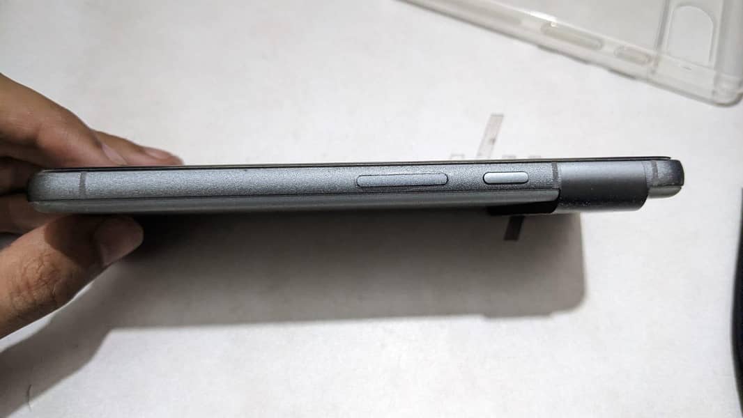 Pixel 8 5