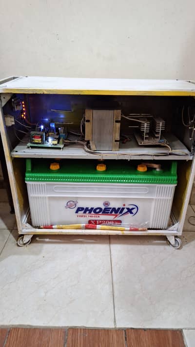 UPS 1000VA with  200Amp battery