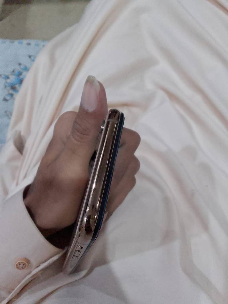 IPHONE XS 2