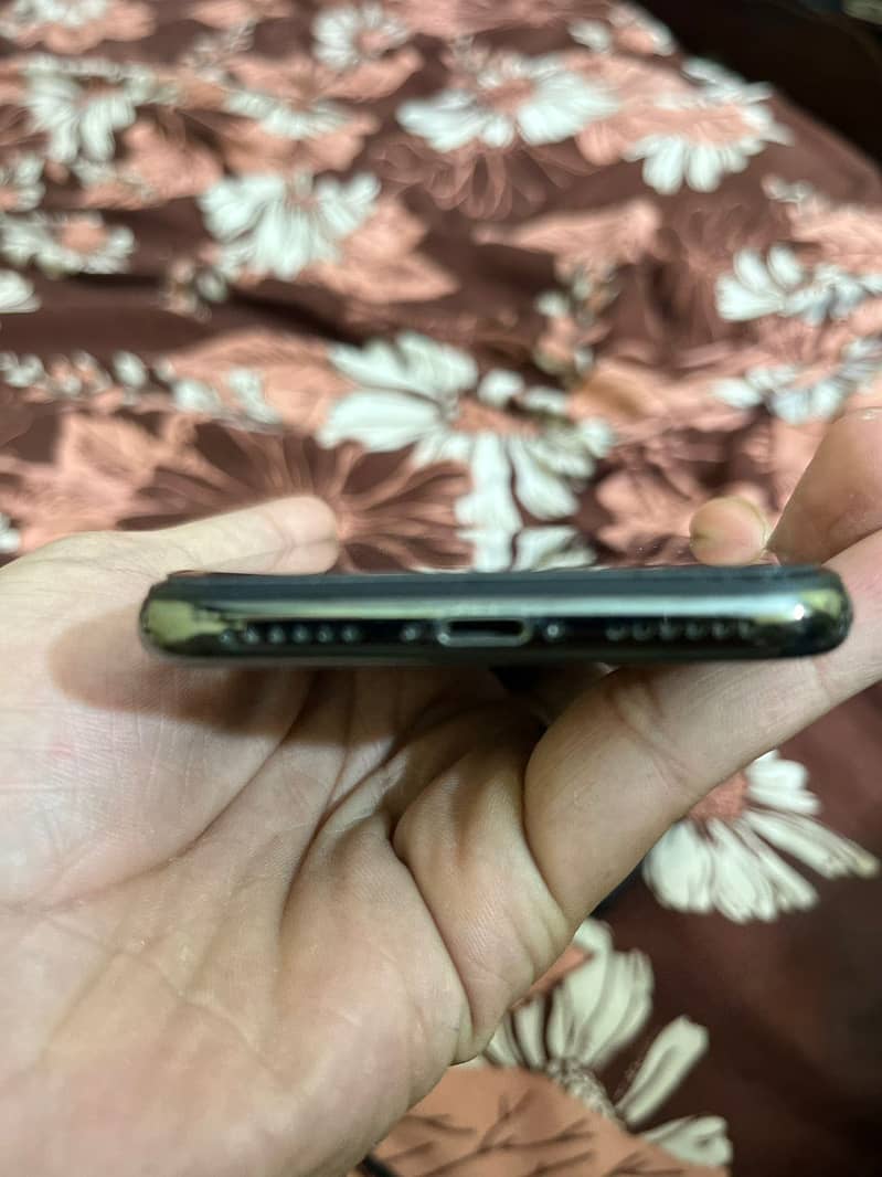 iPhone X 0