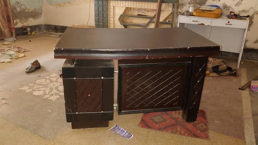 office tables
