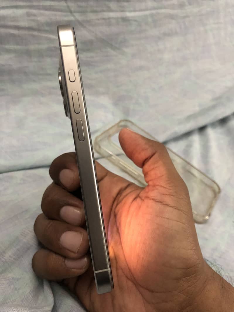 Iphone 15 pro nonpta jv 5