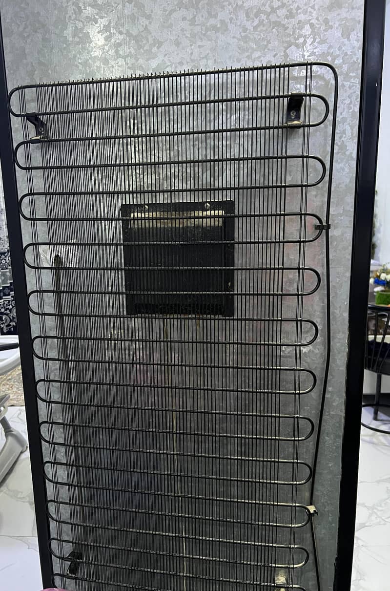 Refrigerator 4