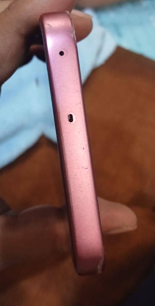 Oppo A6 Pro 5