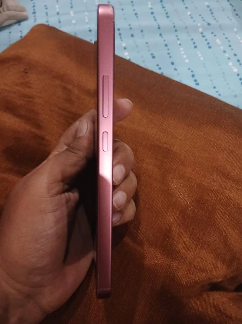 Oppo A6 Pro 6