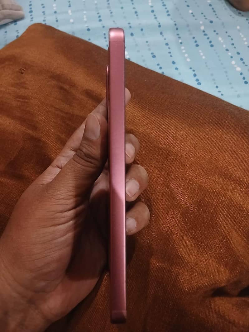 Oppo A6 Pro 7