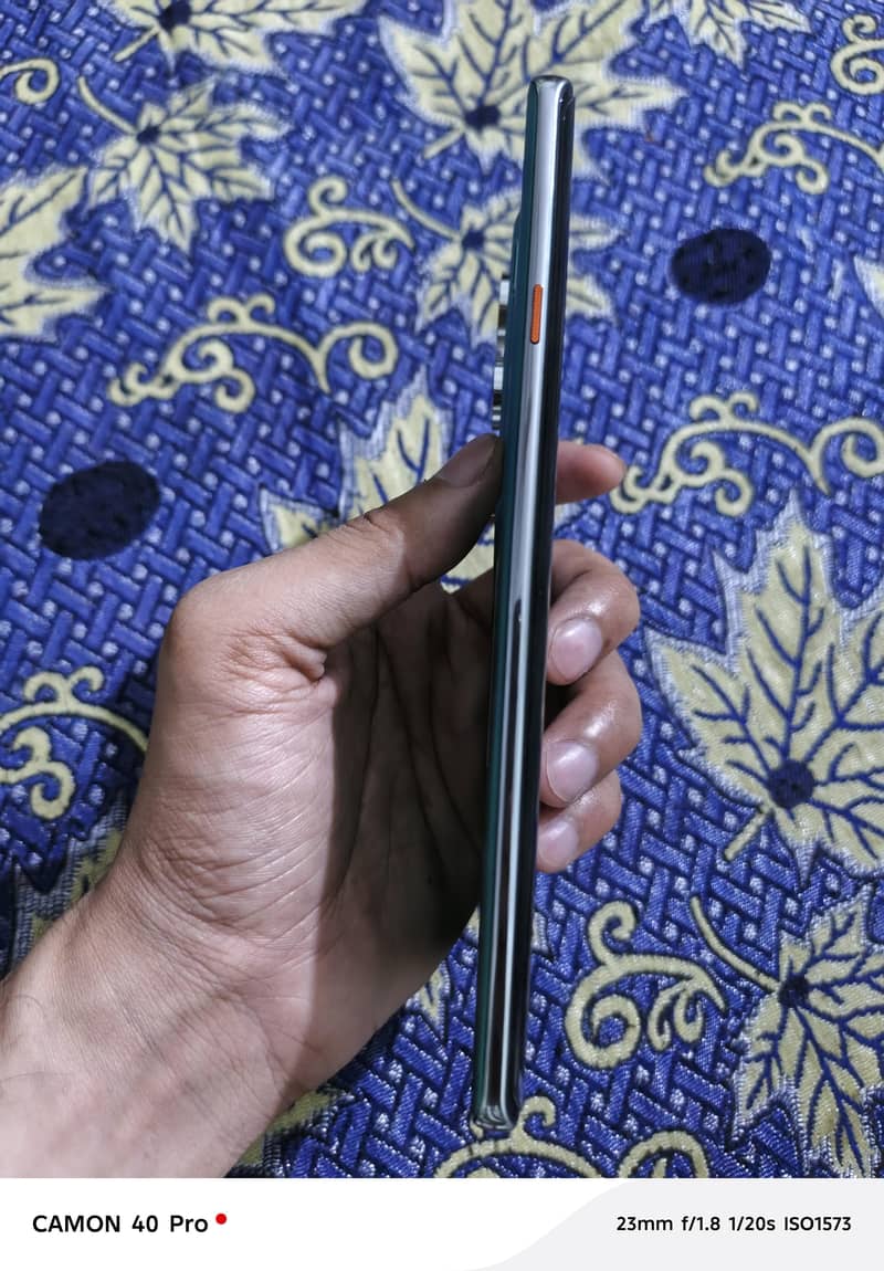 tecno camon 40 pro 7